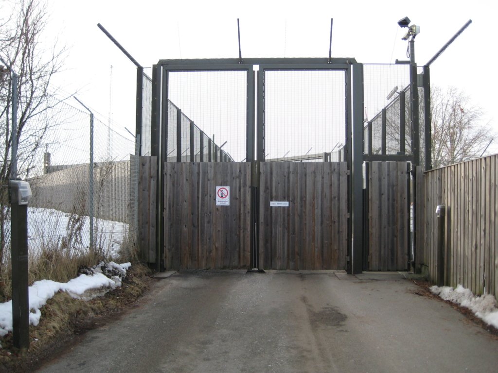 Amnesty har undersøgt forholdene i Udlændingecenter Ellebæk.